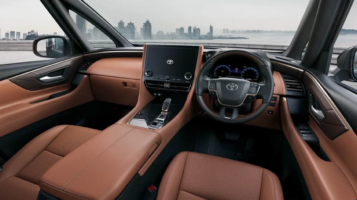 Interior Dashboard & Front Cabin View
