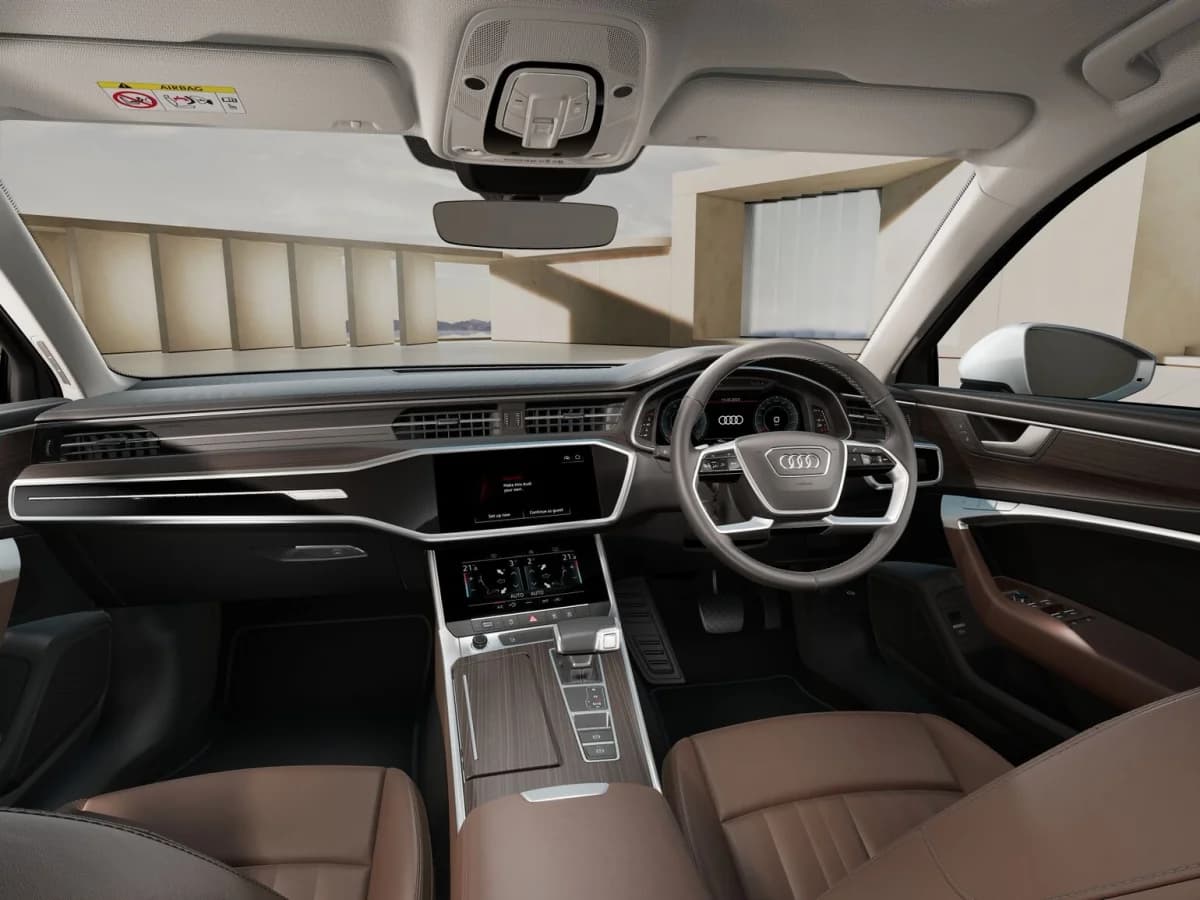 Interior Dashboard & Front Cabin View