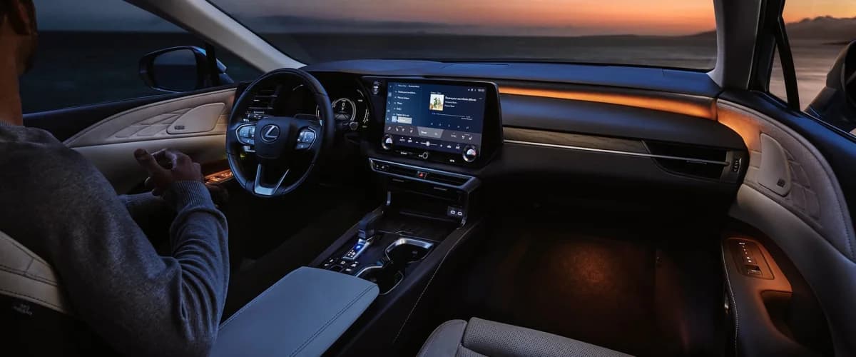 Interior Dashboard & Front Cabin View
