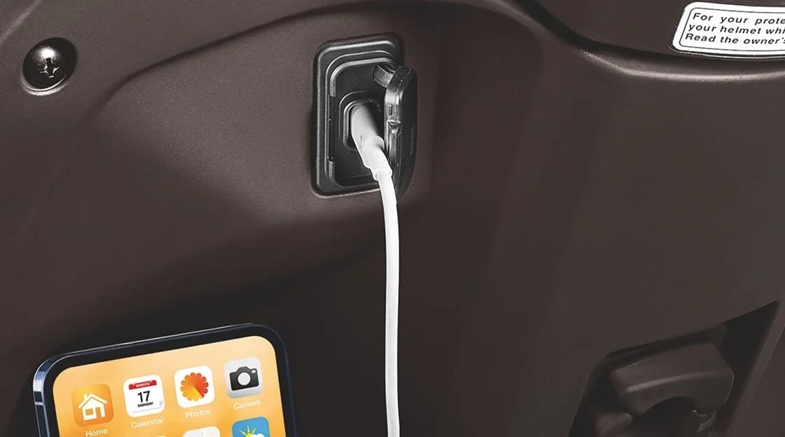 Charging Ports / Power Socket