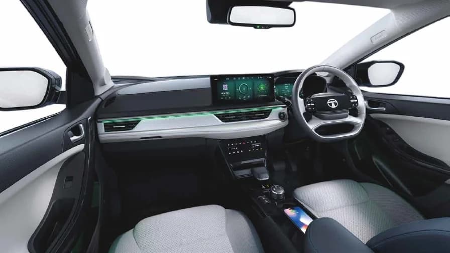 Interior Dashboard & Front Cabin View