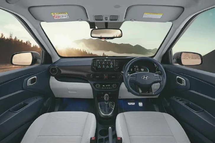 Interior Dashboard & Front Cabin View