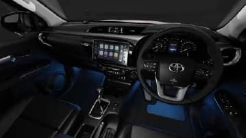 Interior Dashboard & Front Cabin View