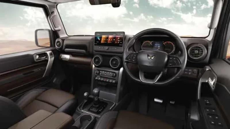 Interior Dashboard & Front Cabin View