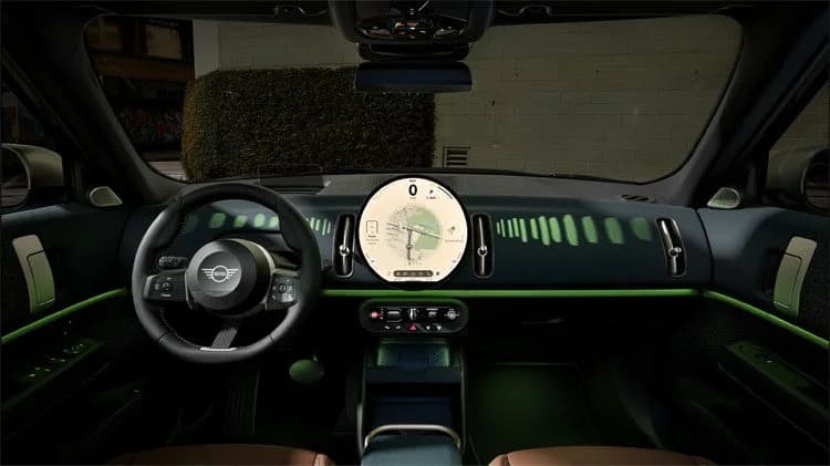 Interior Dashboard & Front Cabin View
