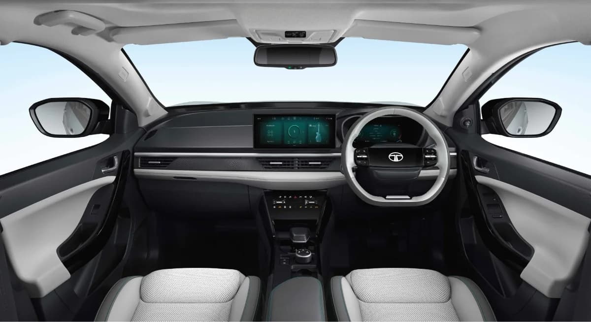 Interior Dashboard & Front Cabin View