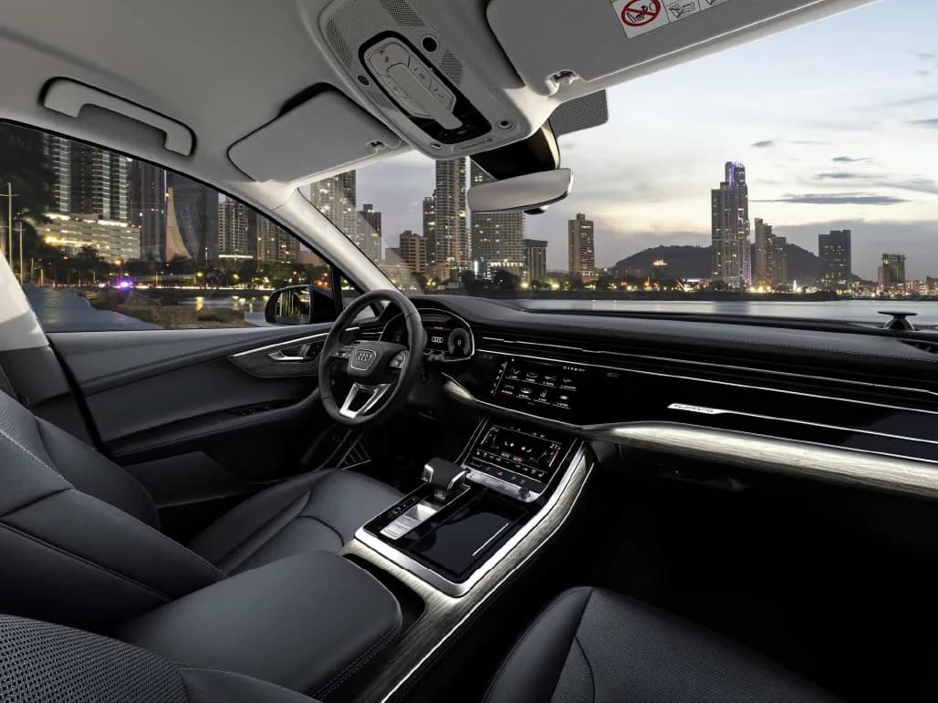 Interior Dashboard & Front Cabin View
