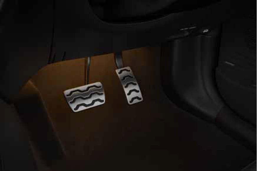 Metal pedals