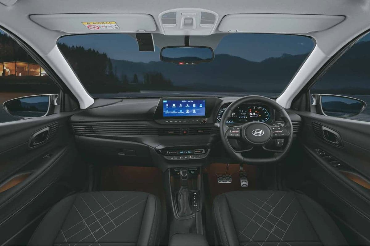 Interior Dashboard & Front Cabin View