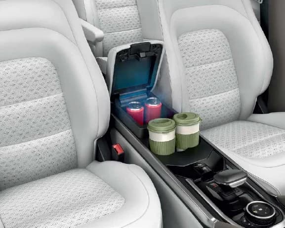 Seat Accessories / Tray Tables