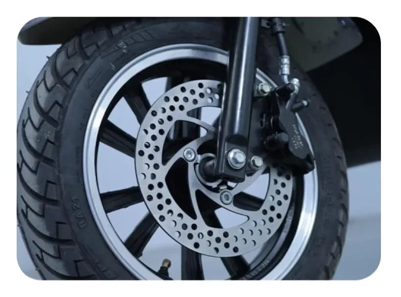 Front Disc Brake & Alloy Wheel