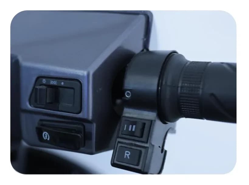 Right Handlebar Control