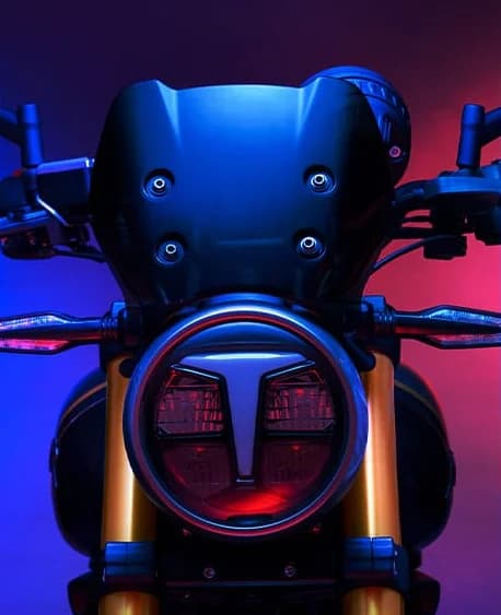 Signature T-Shaped LED Headlight and Front Cowl