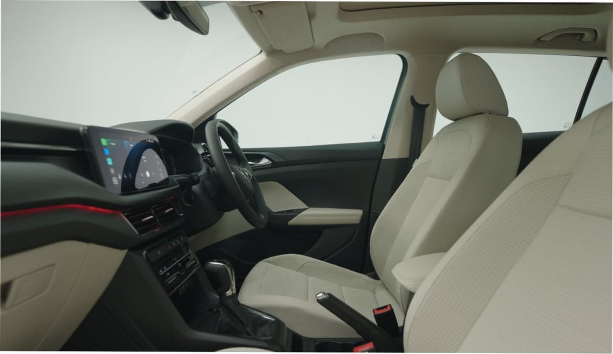 Interior Dashboard & Front Cabin View