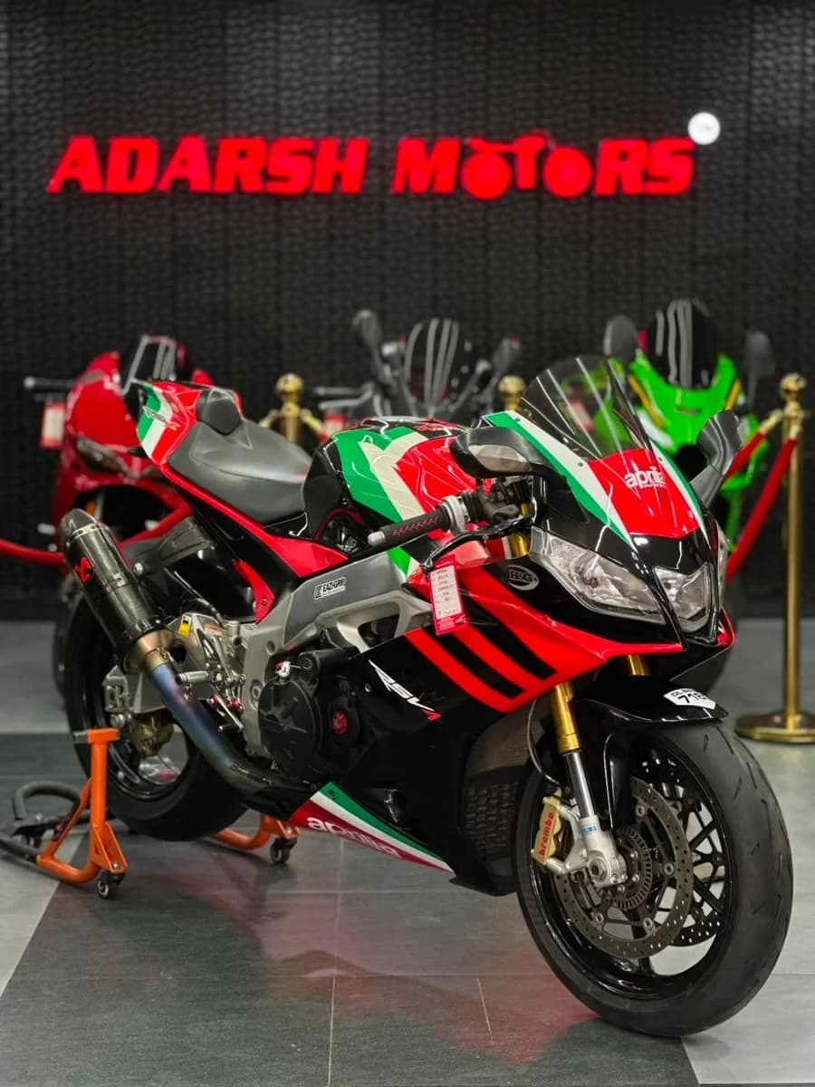 Aprilia RSV4